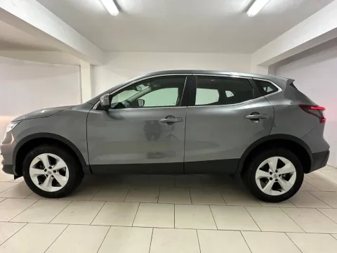 Nissan Qashqai 1.5 dci Business 115cv - Immagine 9