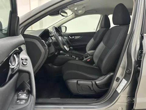 Nissan Qashqai 1.5 dci Business 115cv - Immagine 10