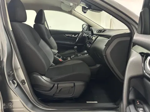 Nissan Qashqai 1.5 dci Business 115cv - Immagine 13