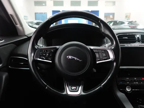 Volkswagen T-Roc 2.0 tdi Style 115cv - Immagine 17