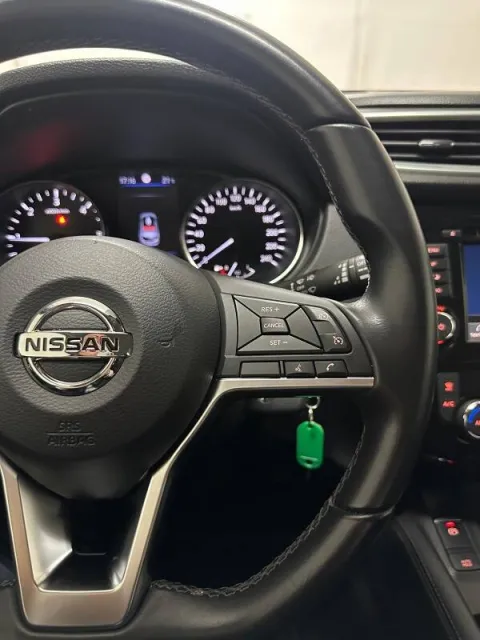 Nissan Qashqai 1.5 dci Business 115cv - Immagine 17