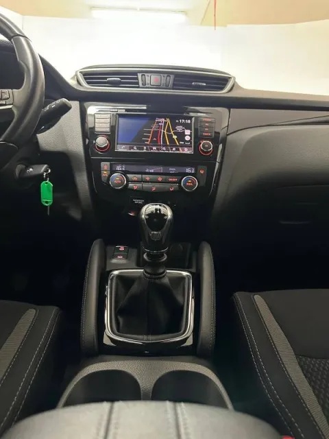 Nissan Qashqai 1.5 dci Business 115cv - Immagine 20