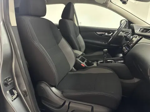 Nissan Qashqai 1.5 dci Business 115cv - Immagine 24