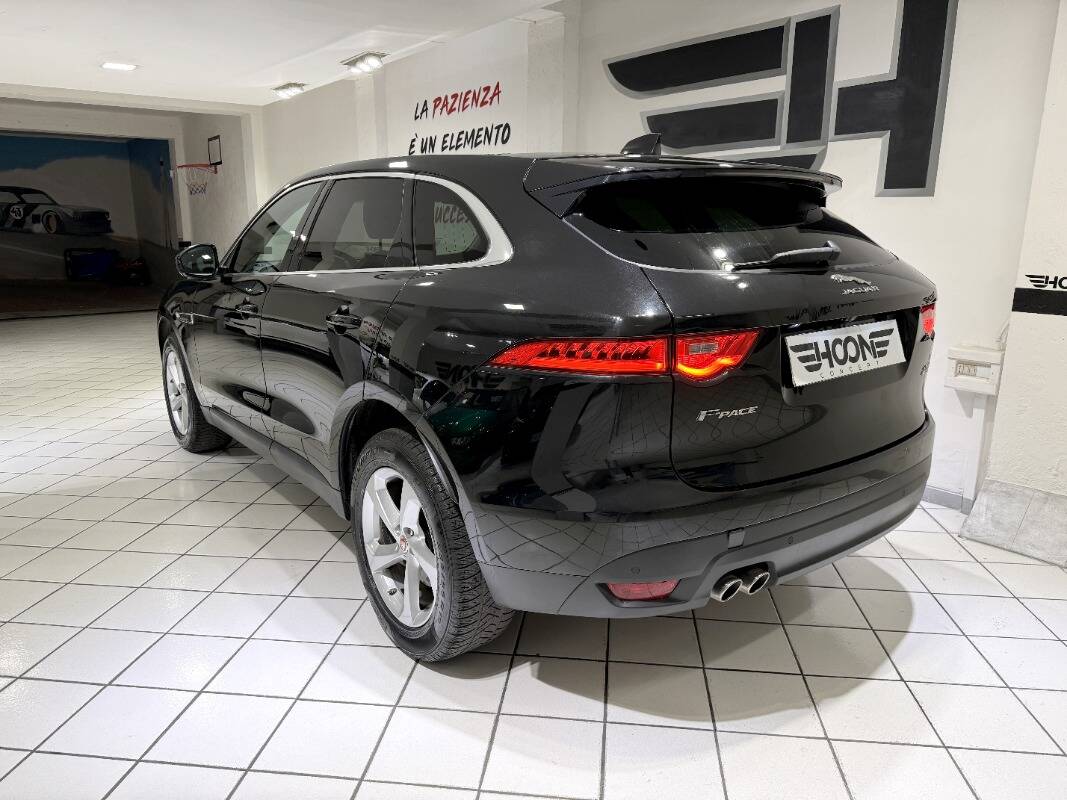 Jaguar F-Pace 2.0d i4 Prestige awd 180cv auto my20 - Immagine 5