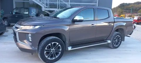 Mitsubishi L200 cl.cab 2.3d Inform 4wd 150cv - Immagine 2