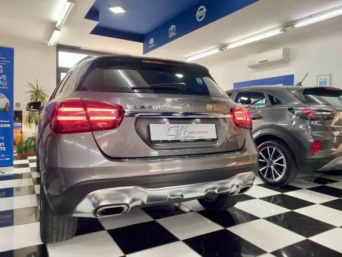 Mercedes GLA 200 d Sport auto - Immagine 7