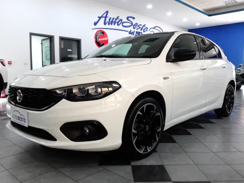 Fiat Tipo 5p 1.6 mjt S-Design s&s 120cv my20 - Immagine 2