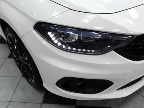 Fiat Tipo 5p 1.6 mjt S-Design s&s 120cv my20 - Immagine 14