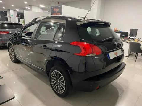BMW 218i Active Tourer Sport 140cv auto - Immagine 4