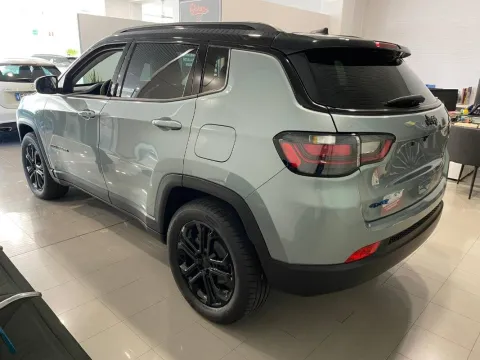 Jeep Compass 1.3 turbo t4 phev S 4xe auto - Immagine 3