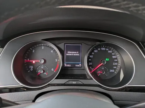 Jeep Renegade 1.6 mjt Limited 2wd 130cv - Immagine 15