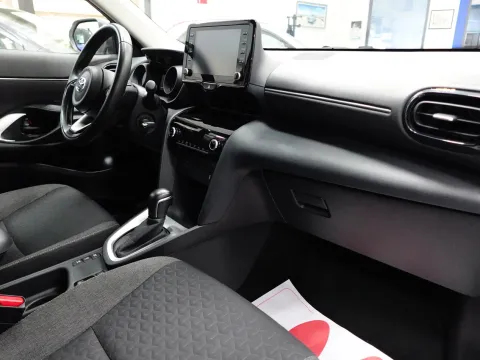 Toyota Yaris Cross 1.5h Active fwd 116cv e-cvt - Immagine 27