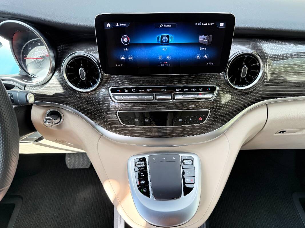 Mercedes V Extralong 250 d Premium auto - Immagine 28
