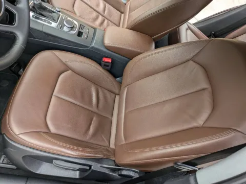 Jaguar E-Pace 2.0d i4 R-Dynamic awd 180cv auto - Immagine 20