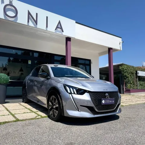 Peugeot 208 1.2 puretech GT s&s 130cv eat8 - Immagine 1