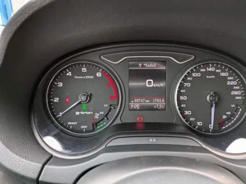 Jaguar E-Pace 2.0d i4 R-Dynamic awd 180cv auto - Immagine 25