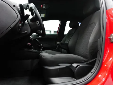 Audi A1 Sportback 1.0 tfsi ultra Design 95cv - Immagine 28