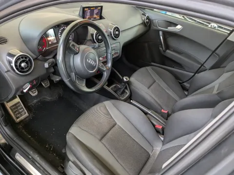 Audi A1 Sportback 1.6 tdi Design - Immagine 14