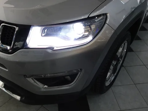 Jeep Compass 2.0 mjt Limited 4wd 140cv auto - Immagine 14