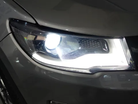 Jeep Compass 2.0 mjt Limited 4wd 140cv auto - Immagine 15