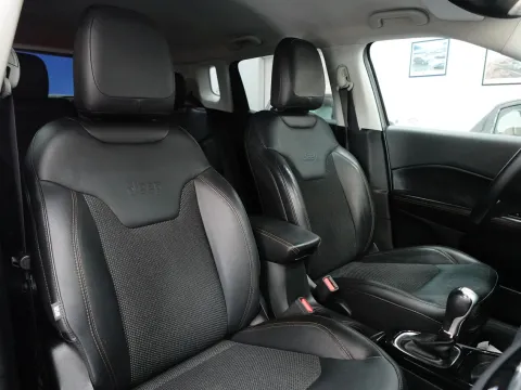 Jeep Compass 2.0 mjt Limited 4wd 140cv auto - Immagine 29