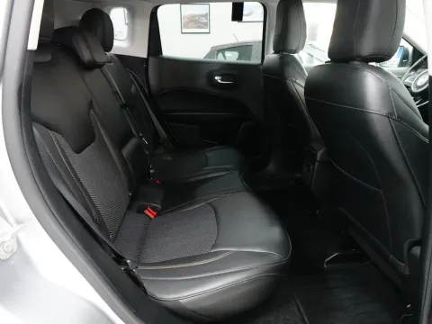 Jeep Compass 2.0 mjt Limited 4wd 140cv auto - Immagine 30