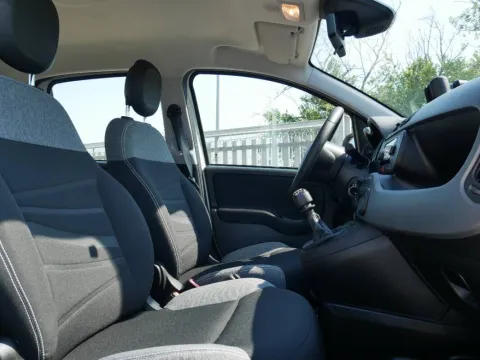 Volkswagen T-Roc 1.6 tdi Advanced - Immagine 12