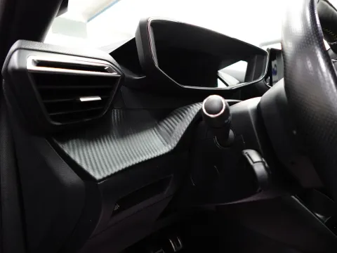 Peugeot 2008 1.2 puretech GT Line s&s 130cv - Immagine 25