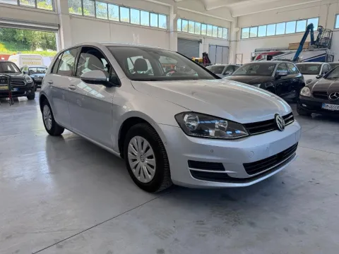 Volkswagen Golf 5p 1.6 tdi Trendline 90cv - Immagine 1