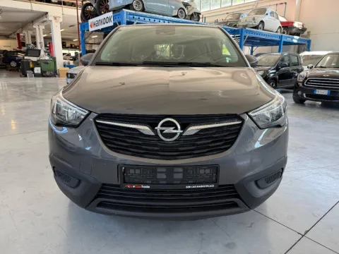 Peugeot 5008 1.2 hybrid GT 145cv e-dcs6 - Immagine 1