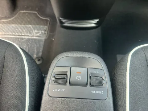 Citroen C3 Aircross 1.2 puretech Shine s&s 110cv eat6 - Immagine 16