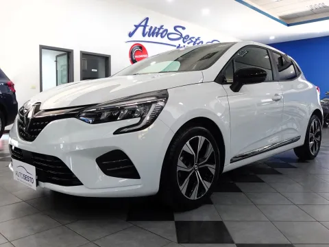 Renault Clio 1.5 blue dci Evolution 100cv - Immagine 2