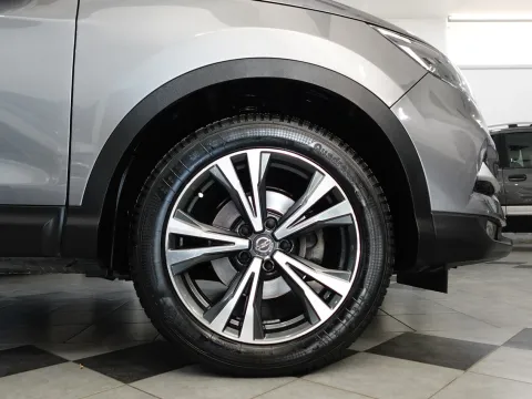 Nissan Qashqai 1.2 dig-t N-Connecta 115cv - Immagine 14