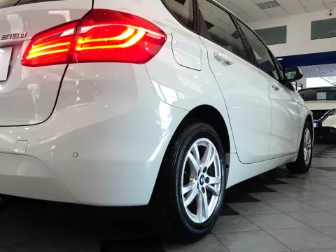 BMW 216d Active Tourer Advantage - Immagine 8