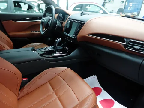 Maserati Levante 2.0 mhev GT 330cv auto - Immagine 28