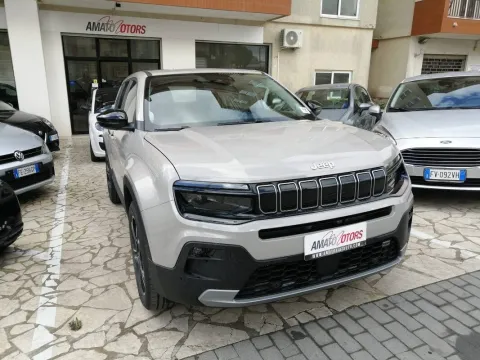 Jeep Avenger 1.2 turbo e-hybrid mhev Summit fwd 110cv edct6 - Immagine 3