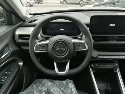 Jeep Avenger 1.2 turbo e-hybrid mhev Summit fwd 110cv edct6 - Immagine 12