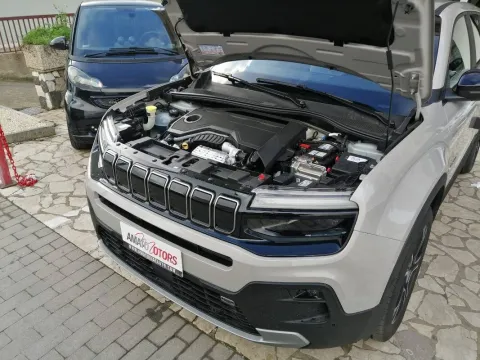 Jeep Avenger 1.2 turbo e-hybrid mhev Summit fwd 110cv edct6 - Immagine 14