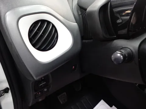 Toyota Aygo 5p 1.0 x-cool 72cv - Immagine 13