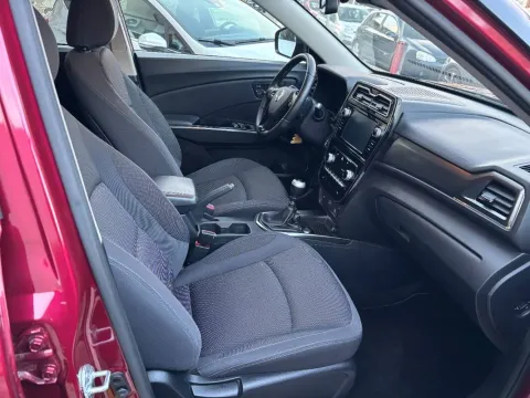 Ssangyong Tivoli 1.6 Exclusive awd - Immagine 10