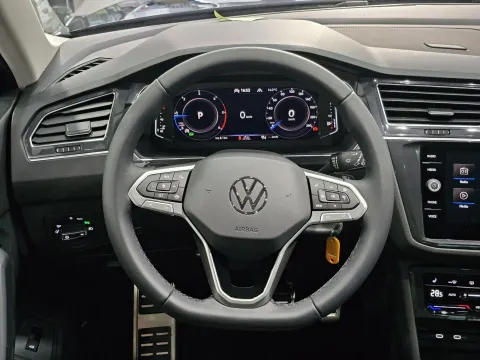 Volkswagen Tiguan 2.0 tdi Life 150cv dsg - Immagine 17
