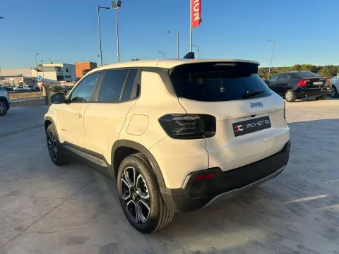 Jeep Avenger 1.2 turbo Summit fwd 100cv - Immagine 11