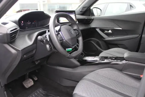 Peugeot 2008 1.2 puretech Allure s&s 130cv eat8 - Immagine 19