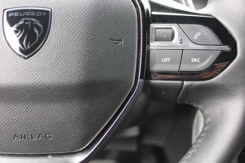 Peugeot 2008 1.2 puretech Allure s&s 130cv eat8 - Immagine 22