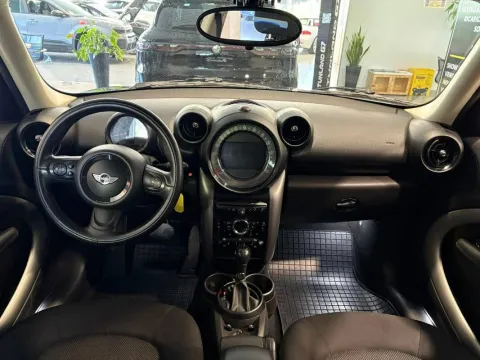 Toyota Rav4 2.0 d-4d 2wd 124cv mt - Immagine 10