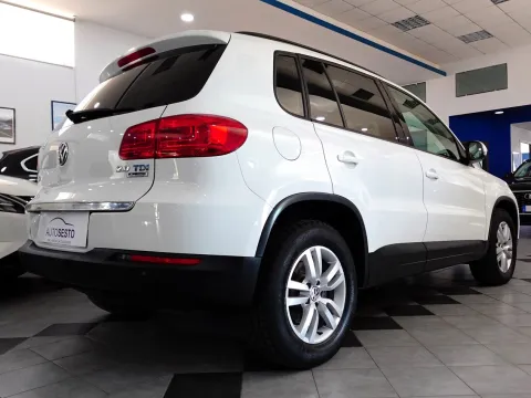 Volkswagen Tiguan 2.0 tdi bm Sport&Style 110cv E6 - Immagine 4