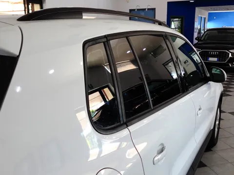 Volkswagen Tiguan 2.0 tdi bm Sport&Style 110cv E6 - Immagine 9