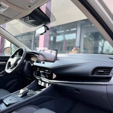Nissan Qashqai 1.3 mhev N-Connecta 2wd 158cv xtronic - Immagine 11