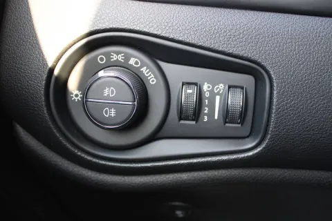 Jeep Renegade 1.3 t4 phev Limited 4xe at6 - Immagine 23