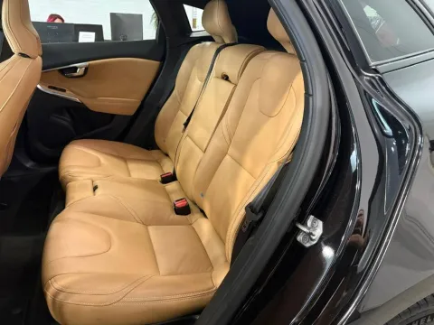 Volvo V40 Cross Country 2.0 t4 Summum awd geartronic - Immagine 6